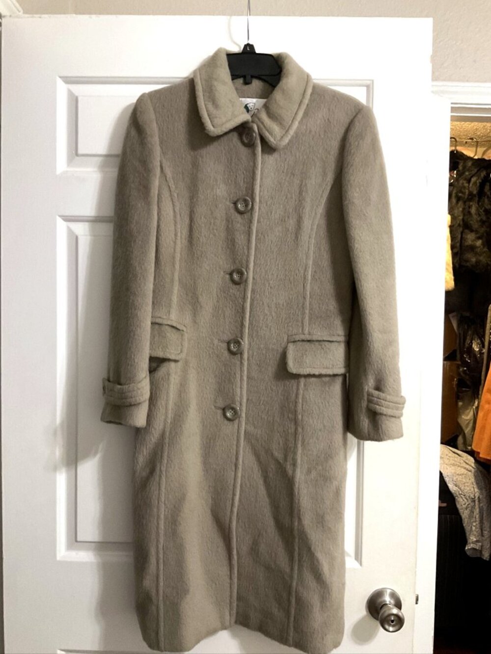 Bear Two Style Beige Wool Long Coat Button Front Pockets Size 36 Fits Like XS